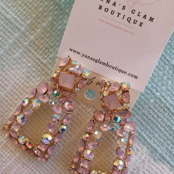 Champagne Pink Glass Earrings - Picture 2 of 3